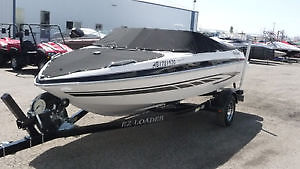 2008 Glastron GT185 Black & White Bowrider