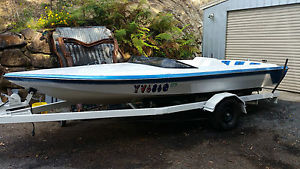 ski boat super trac   350 chev inboard