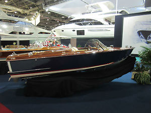 CLASSIC WOODEN INBOARD FAIREY CINDERELLA SPEED BOAT SKI POWER