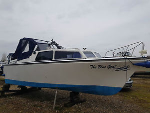 Palomino 24"  Cabin Cruiser/River Boat