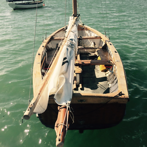 Wooden sailing boat, gaff rigged, classic yacht, sailing dinghy, Clinker.