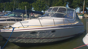 1997 Chris Craft Crowne 302