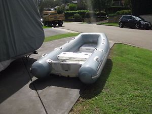 WALKER  BAY  SEMI  INFLATABLE  BOAT  2008