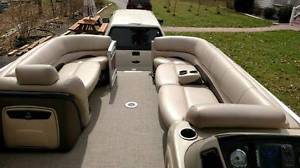 Sun Tracker Regency Pontoon with Trailer