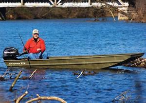 TRACKER Topper 1542 Riveted Jon Boat