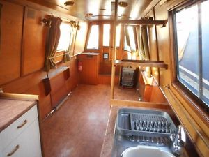 50ft Narrowboat, Ideal Liveaboard, Houseboat or Pied-a-Terre with Egham Mooring