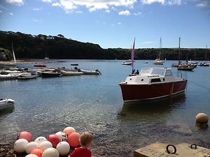 wooden boat for sale (gentleman's cruiser) 24ft inboard engine with life jackets