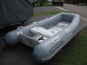 WALKER  BAY  SEMI  INFLATABLE  BOAT  2008