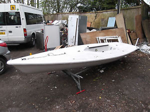 SAILING WIND POWER BOAT YACHT ONE MAN WHITE NO RESERVE LASER 147277