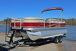 2014 Sun Tracker Party Barge 22 DLX XP3