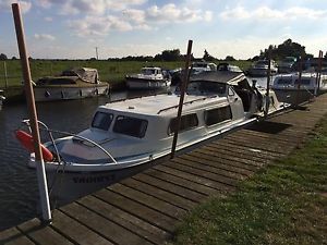 Norman 32ft river canal cabin cruiser 1.5 diesel 1974 boat