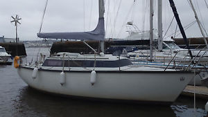 Sailing yacht Dufour 2800