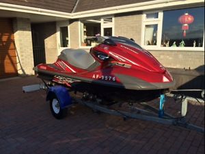 YAMAHA FZR JETSKI