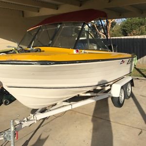 fishing/ski boat swiftcraft searunner