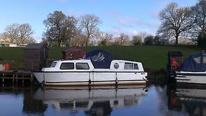 CANAL BOAT, 27 FOOT.CENTRE COCKPIT CRUISER SOLD AS PROJECT