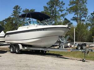 2000 Boston Whaler 210 Ventura