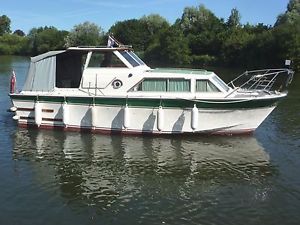 COLVIC TRAVELLER 28ft CABIN CRUISER