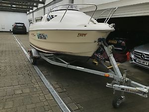 Quicksilver 460 Boat - 50hp Engine which is still under warranty!