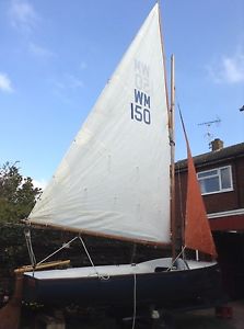 14ft gaff rigged sailing boat & road trailer