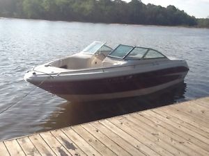 1994 Sea Ray Signature 220