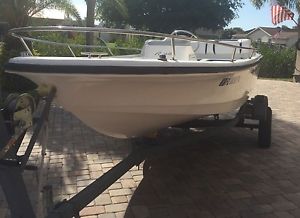 1996 Boston Whaler Rage Jet Boat