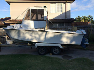 Fishing Boat 18ft  twin 65hp suzuki motors