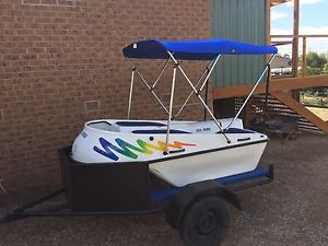 See Through (sea thru) boat with electric motor, bimini and trailer