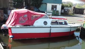 Norman 20 GRP canal/river cruiser for sale (2 berth narrowbeam).