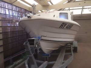 BOAT SAVAGE PACIFIC 17.5FT WITH TRAILER BOTH VIC REGISTRATION