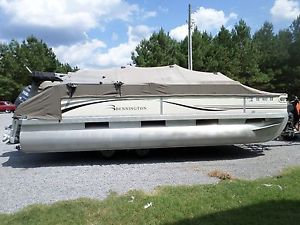 2006 Bennington 20ft. Pontoon with motor 2006 Yamaha and 2007 trailer