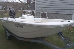 2014 Boston Whaler 110 Sport with 2014 Mercury 25HP 4  Stroke 36 Hour No Reserve