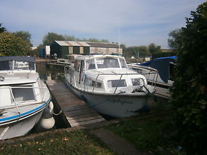 Broom MkIII 30ft boat