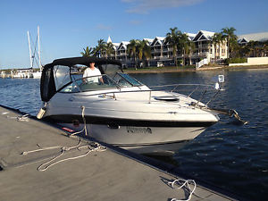 Four Winns 248 Cruiser Boat