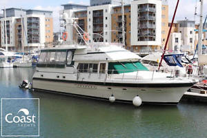 Trader 575 Sunliner Flybridge Boat