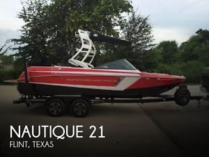 2015 Nautique 21