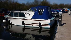 cabin cruiser