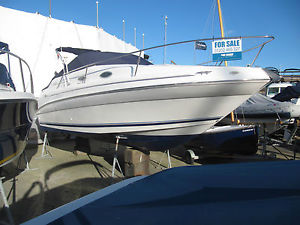 Searay 240 Sundancer twin cabin boat with new 5.0L MPi engine and drive in 2010