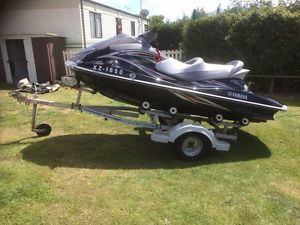 Yamaha vx cruiser wave runner 4 stroke jet ski