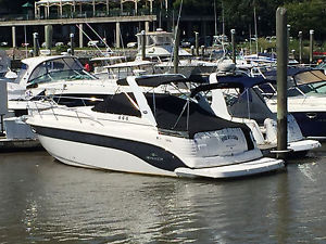 2008 Rinker 300 Fiesta V