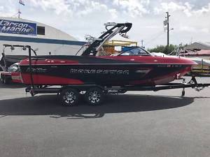 2014 MALIBU 23 LSV WAKESETTER