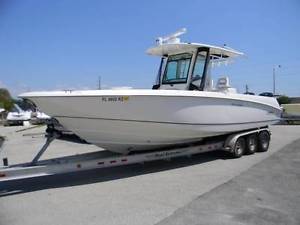 2013 Boston Whaler 320 Outrage