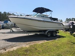 2000 Boston Whaler 210 Ventura