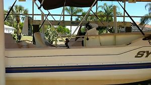 2001 Sylvan deck boat