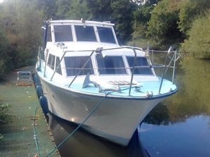 COLVIC 28 TRAVELLER CABIN CRUISER