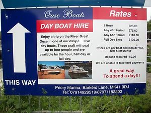 self drive day boat hire in the heart of Bedford on the river great ouse