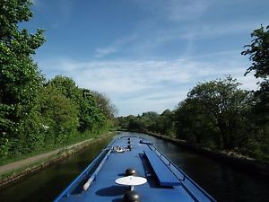 Luxury Canal Narrowboat Holidays in Leeds, 4 Berths, Easy to Handle 45ft Boat