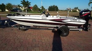 2002 Triton TR185 bass boat