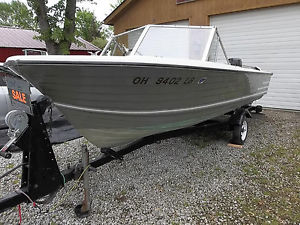 StarCraft- 1969 - 16' fiberglass boat. VERY NICE - see pictures