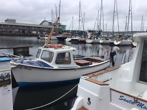 Plymouth Pilot 18 Motor Boat