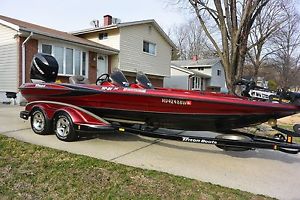 2005 Triton Bass Boat